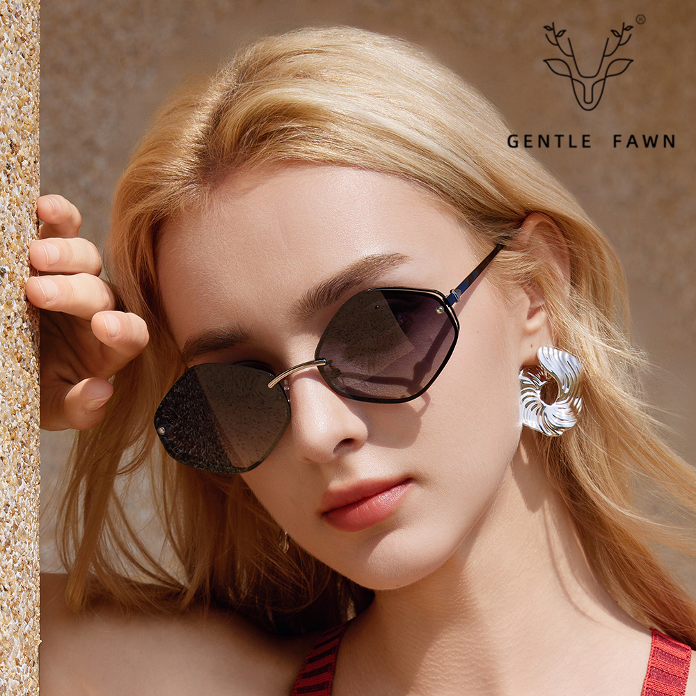 Trendy Polygon Frame Metal Polarized Sunglasses